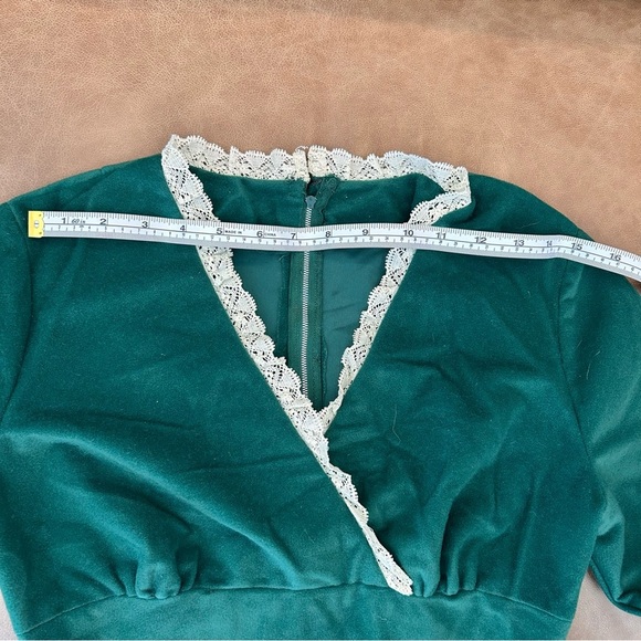 Vintage 70s Milk Maid Lace Trim Renaissance Cottage Green Velvet Maxi Dress SM - Picture 8 of 11